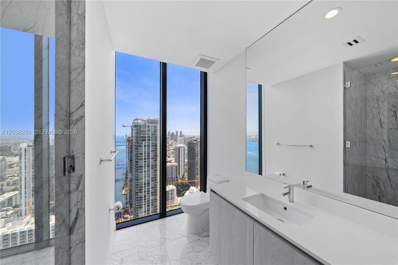 3131 NE 7th Ave, Unit PH5201, Miami, FL 33137 Photo