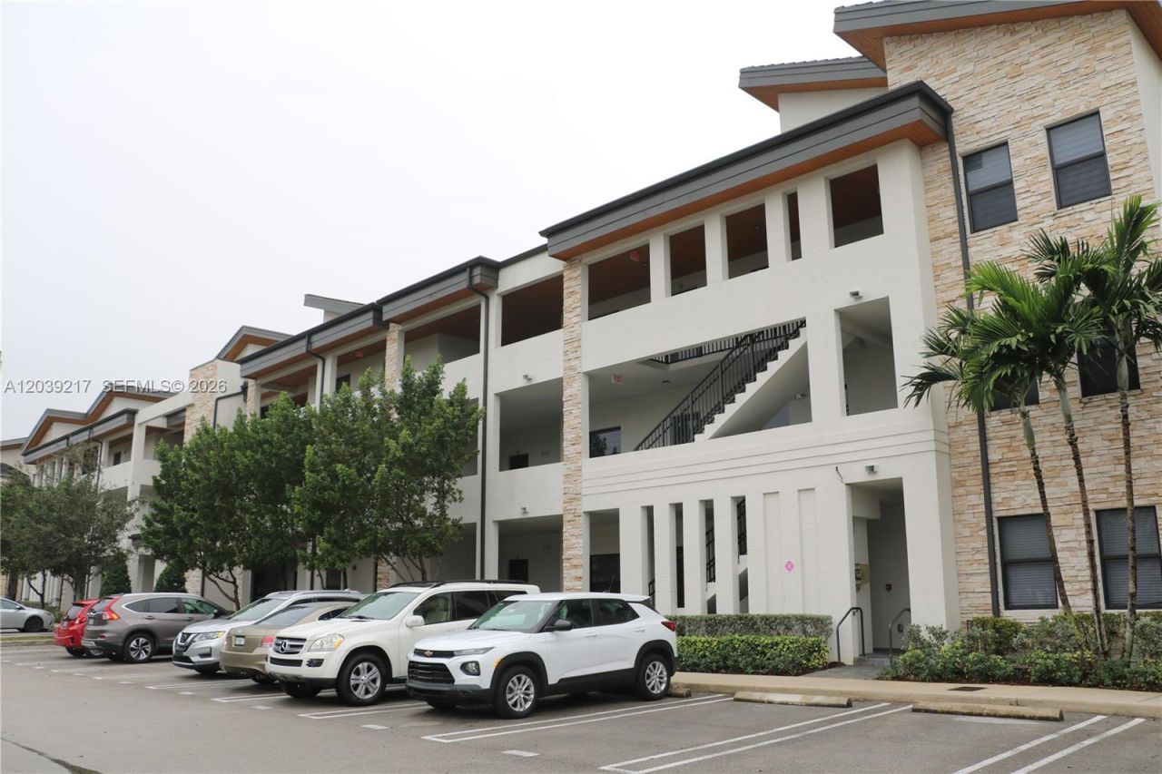 7809 NW 104th Ave , Unit 5, Doral, FL 33178 Photo