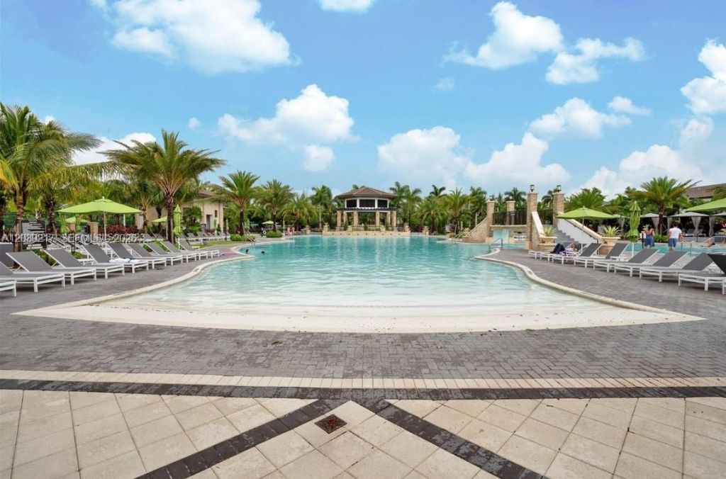 7809 NW 104th Ave , Unit 5, Doral, FL 33178 Photo