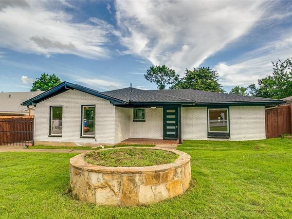 1504 Lexington Place, Bedford, TX 76022