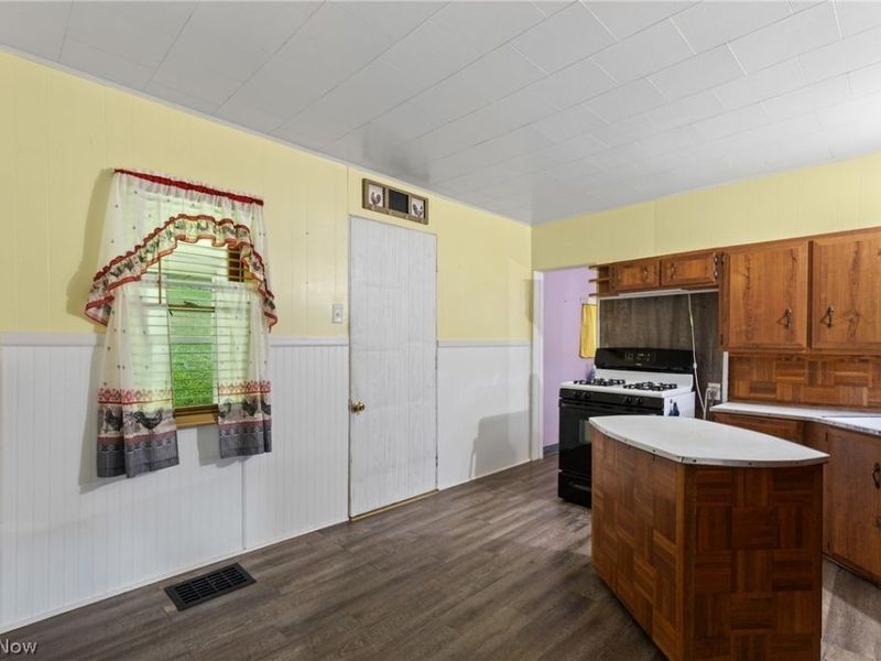 23339 W 23rd Street, Bellaire, OH 43906 Photo 5