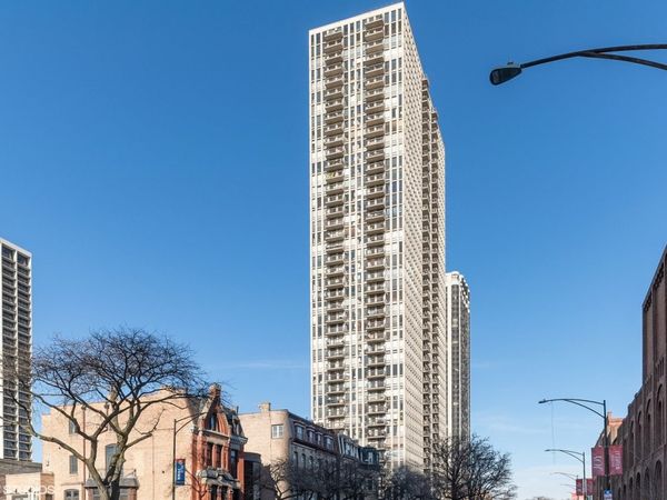 1660 N LASALLE Street , Unit 3206, Chicago, IL 60614