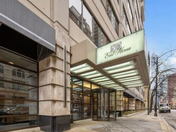 30 E Huron Street , Unit 3001, Chicago, IL 60611