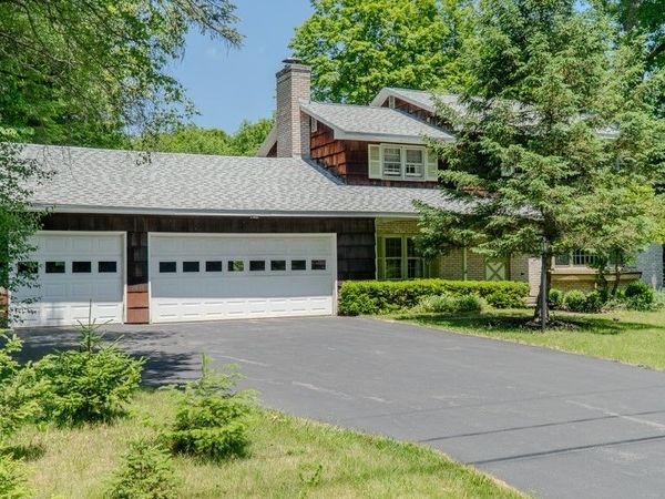 7447 Armstrong Road, Manlius, NY 13104