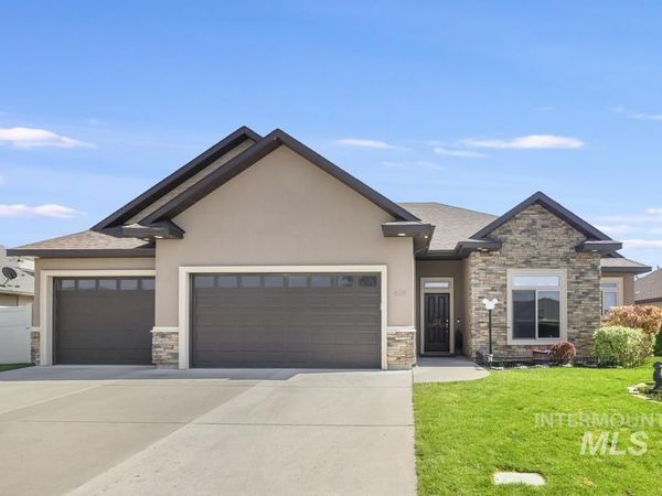 629 Lochsa Road, Twin Falls, ID 83301