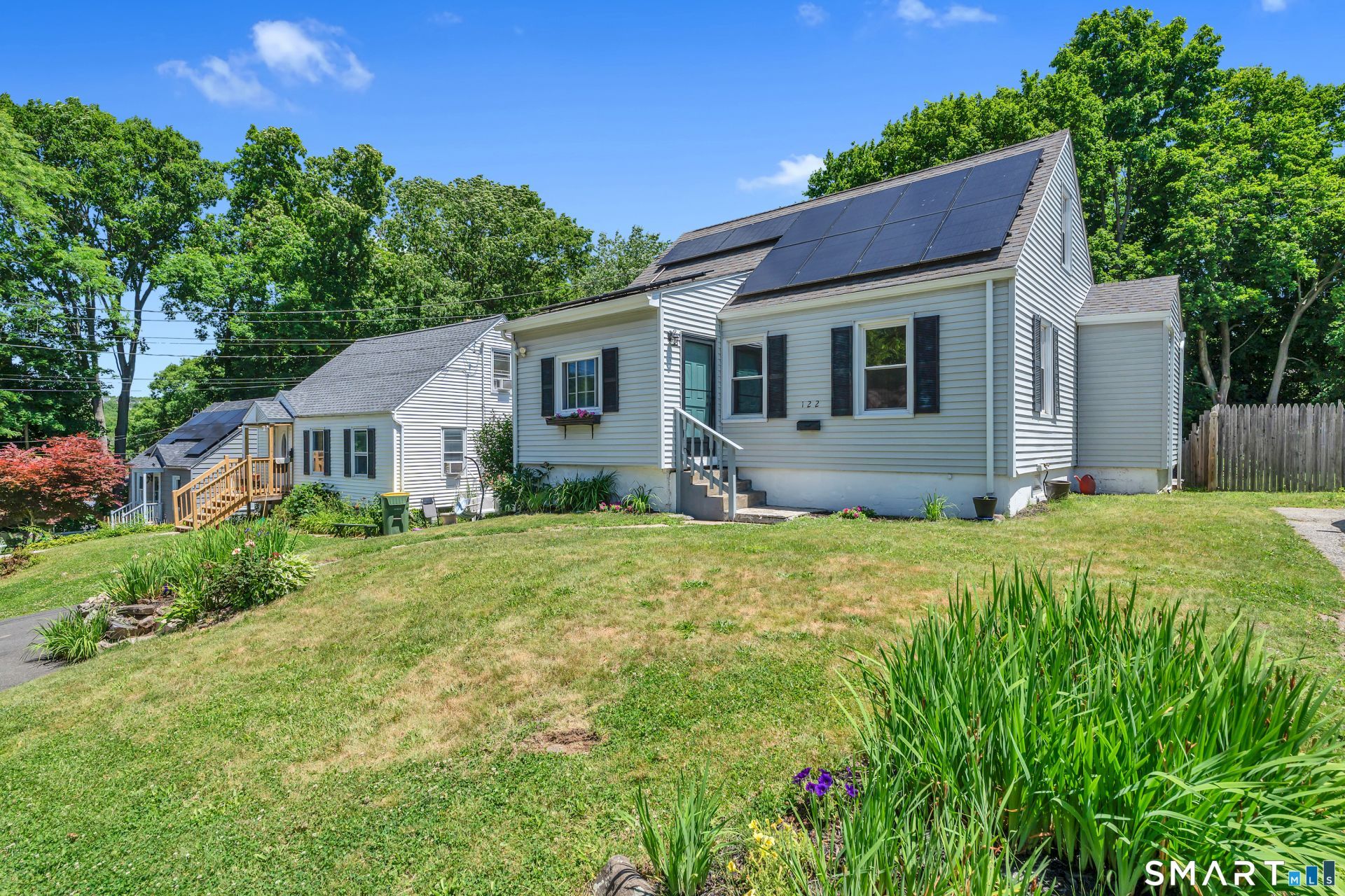 122 Macarthur, Waterbury, CT 06704 Main Photo