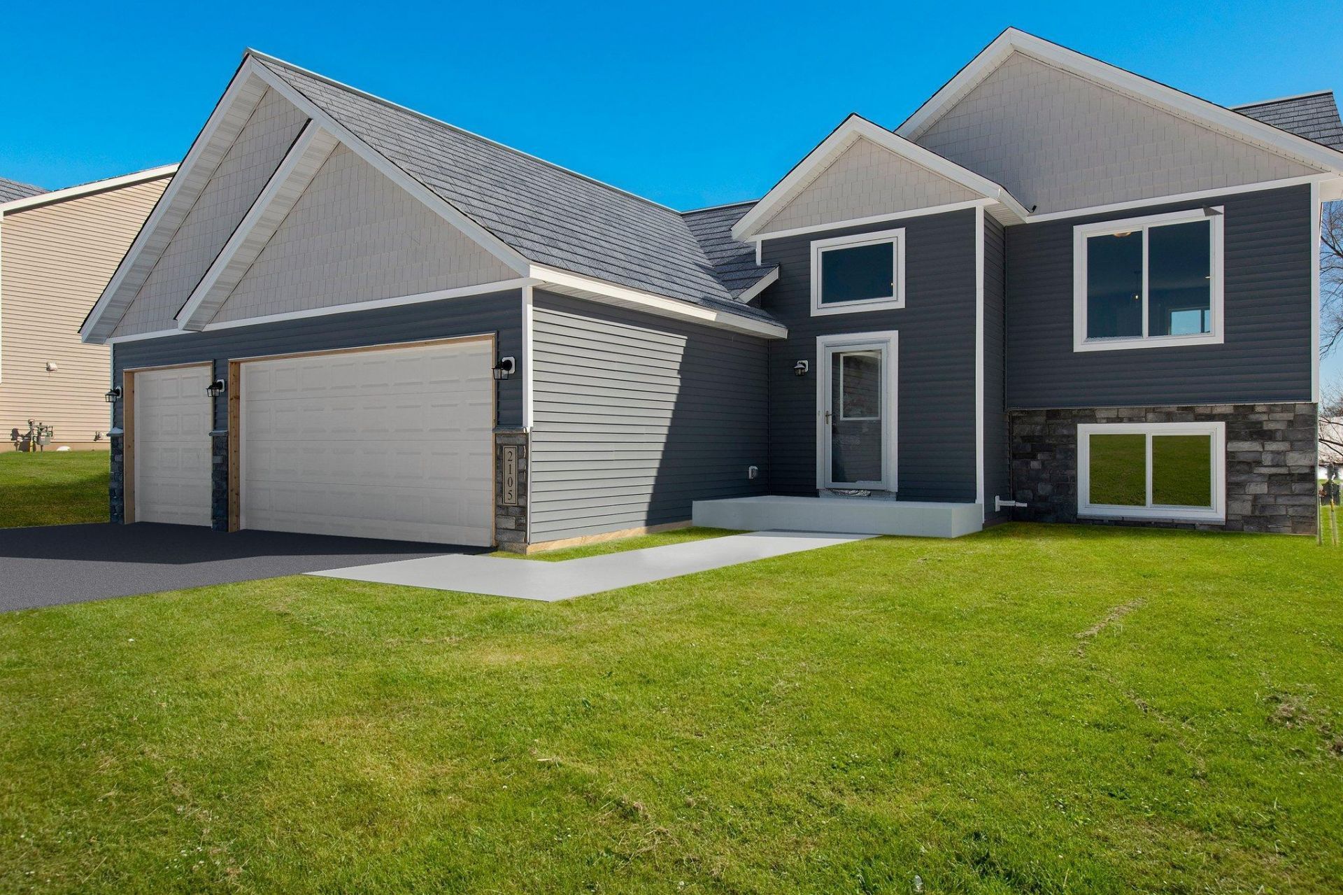 125 Maple Lane, Cannon Falls, MN 55009 Main Photo