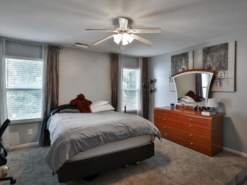643 Grove Circle, Unit 2702, Columbus, OH 43230 Photo 15