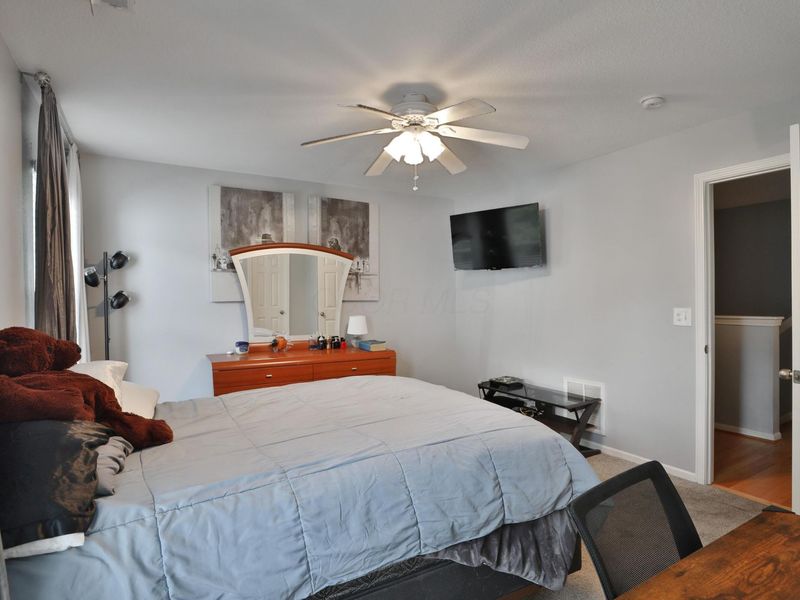 643 Grove Circle, Unit 2702, Columbus, OH 43230 Photo 16