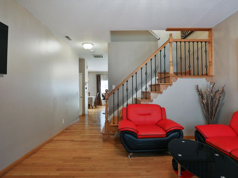 643 Grove Circle, Unit 2702, Columbus, OH 43230 Photo 5