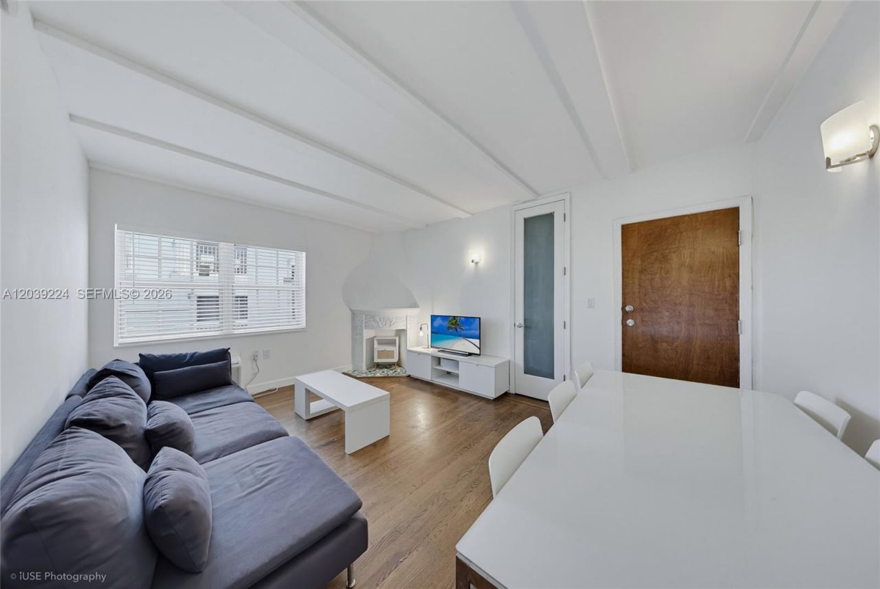 439 15th St, Unit 18, Miami Beach, FL 33139 Photo
