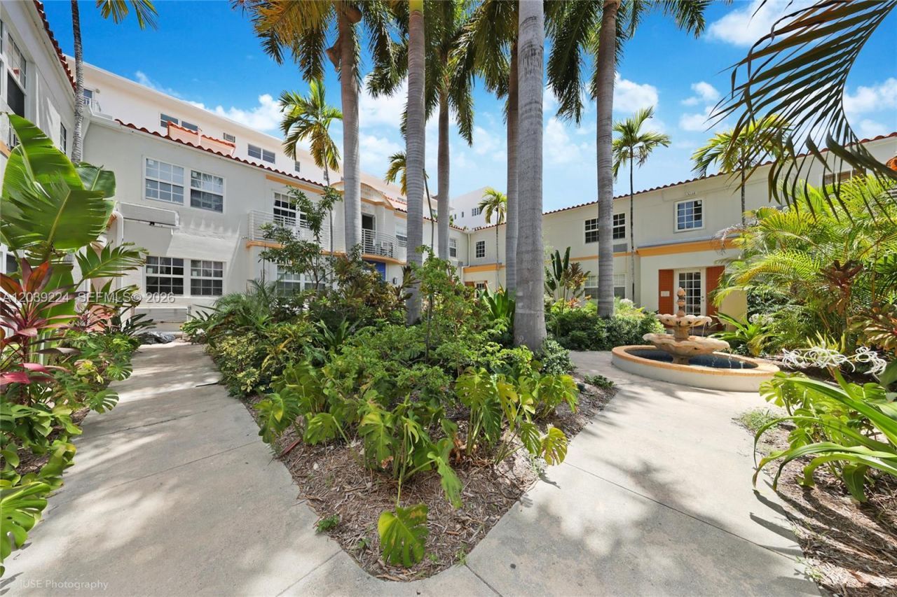 439 15th St, Unit 18, Miami Beach, FL 33139 Photo
