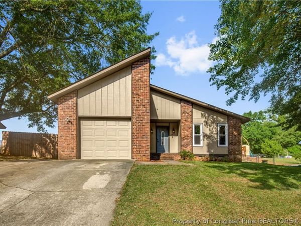 6941 Melbourne Drive, Fayetteville, NC 28314