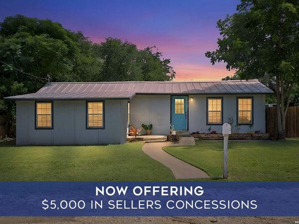 218 KELLY ST, Center Point, TX 78010