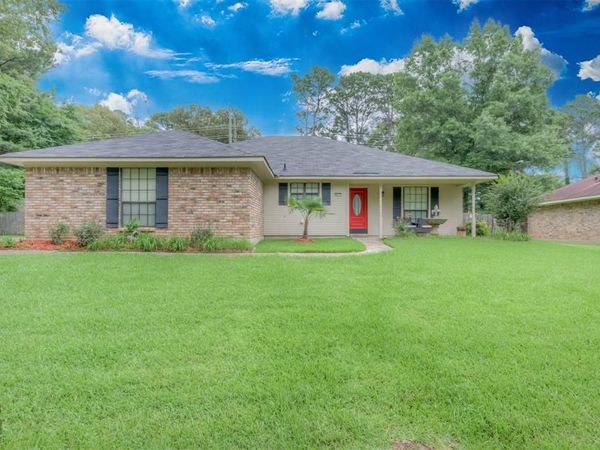 9271 Lytham Drive, Shreveport, LA 71129