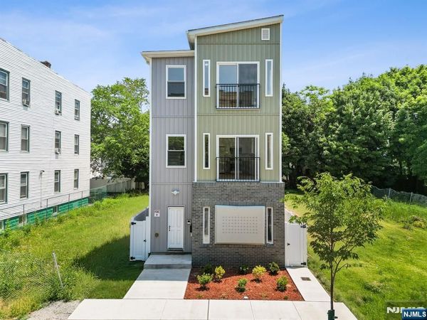 840 S 19th Street, NEWARK, NJ 07108