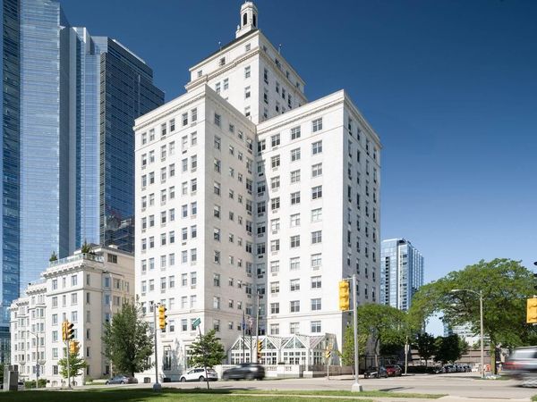 777 N Prospect AVENUE, Unit NT3/NP3, Milwaukee, WI 53202