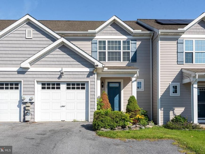 201 Wheatstone Lane , Lebanon, PA 17042 Main Photo