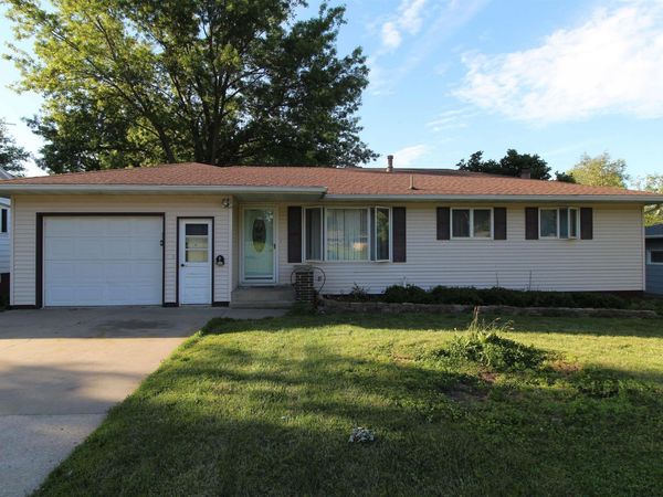 802 6th Street, Traer, IA 50675