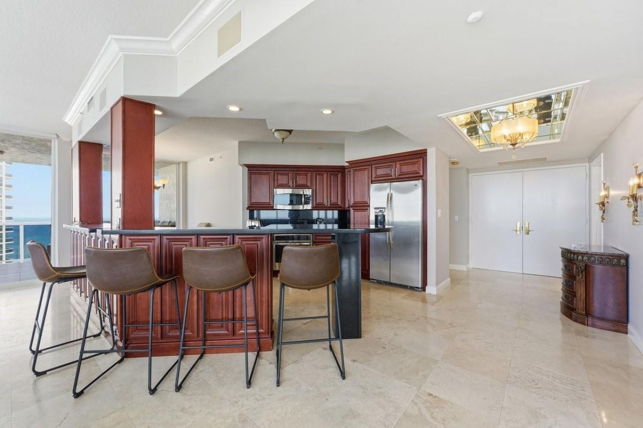 3100 N Ocean Boulevard, Unit 2201, Fort Lauderdale, FL 33308 Photo