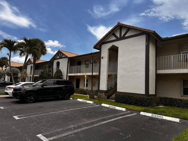 2423 NW 89th Drive, Unit 113, Coral Springs, FL 33065