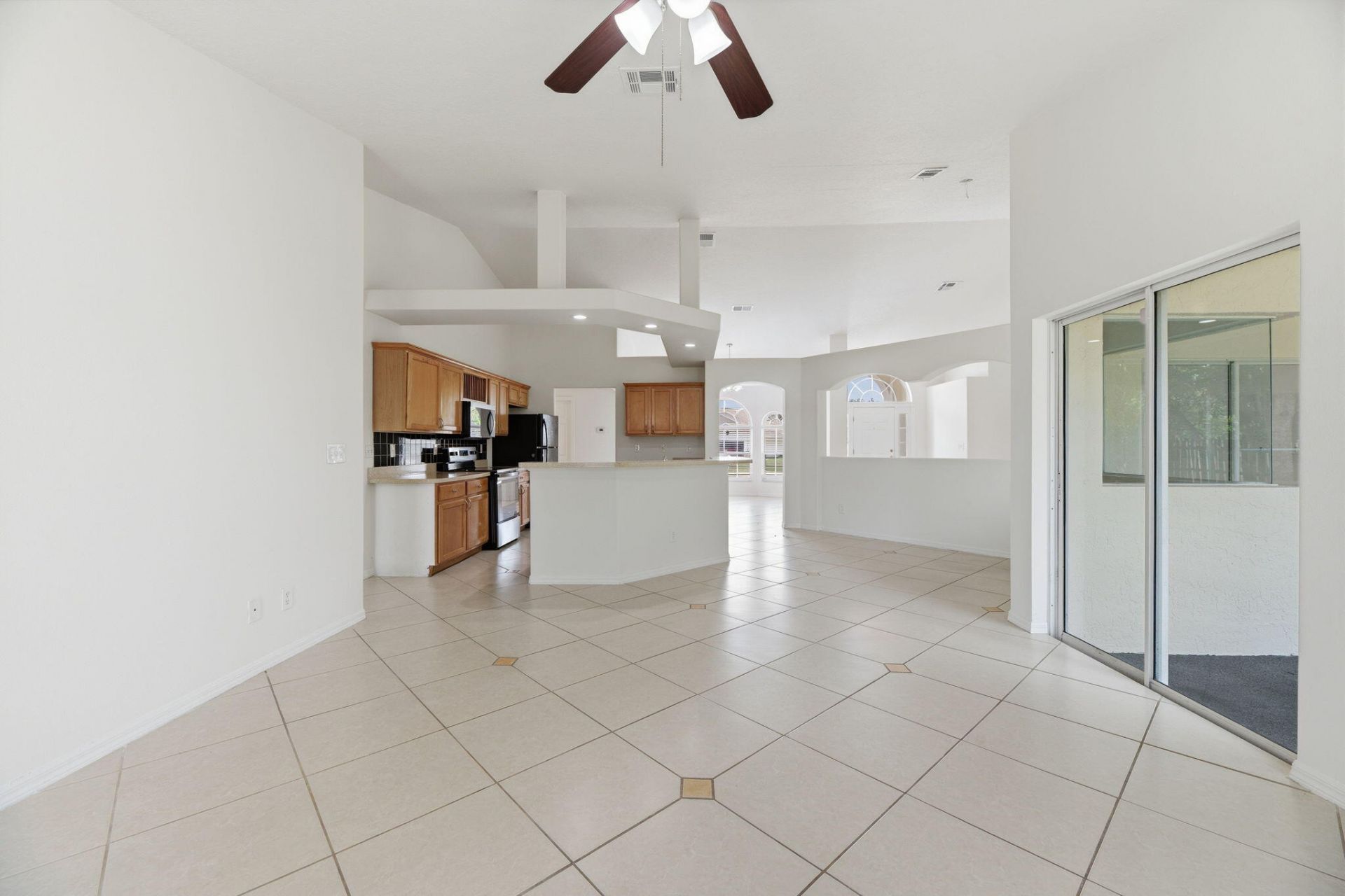 1118 SW Del Rio Boulevard, Port Saint Lucie, FL 34953 Photo