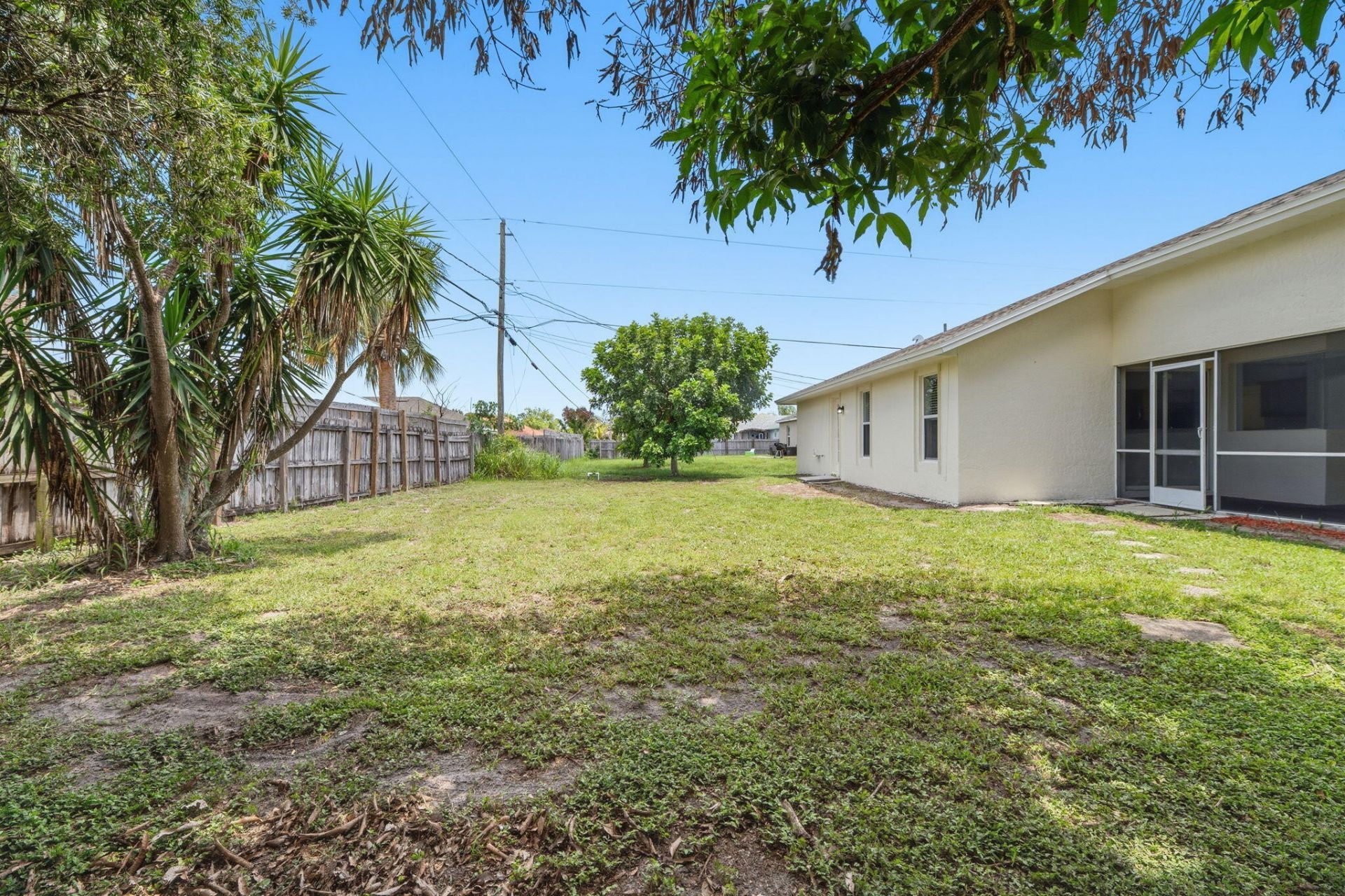 1118 SW Del Rio Boulevard, Port Saint Lucie, FL 34953 Photo