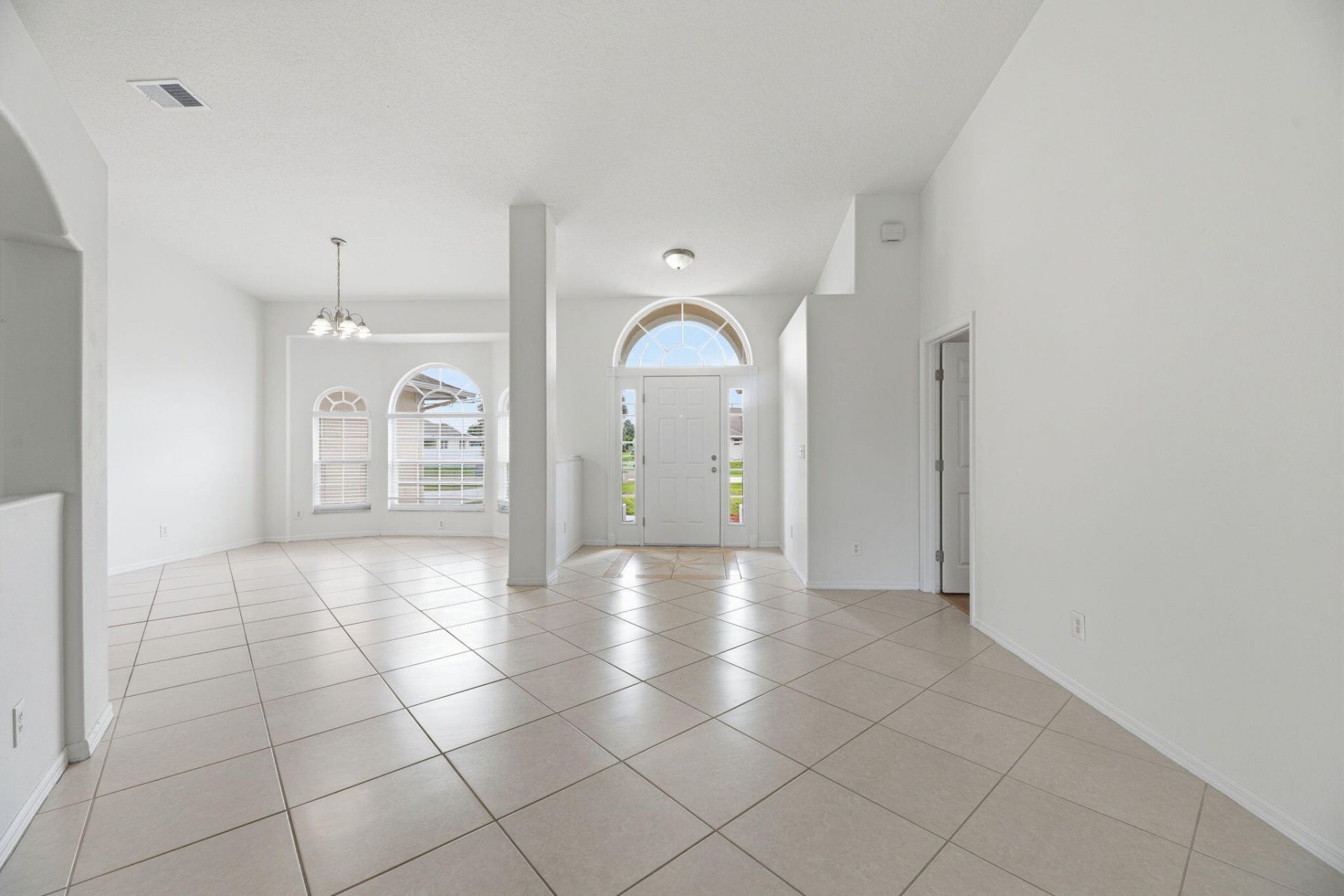 1118 SW Del Rio Boulevard, Port Saint Lucie, FL 34953 Photo