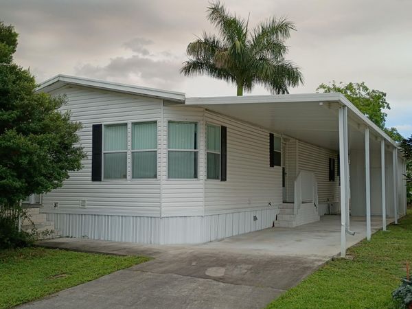 2080 SW 85th Avenue, Davie, FL 33324