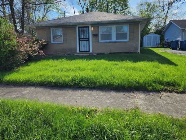 1942 Beacon Court , Chicago Heights, IL 60411