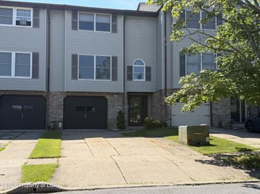 37 Flood Drive, Wilkes-Barre, PA 18705