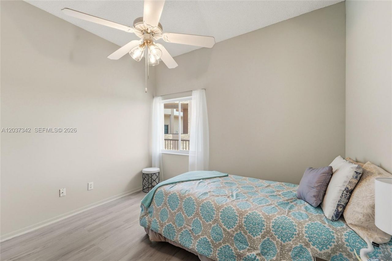 7478 Granville Dr, Unit 406, Tamarac, FL 33321 Photo