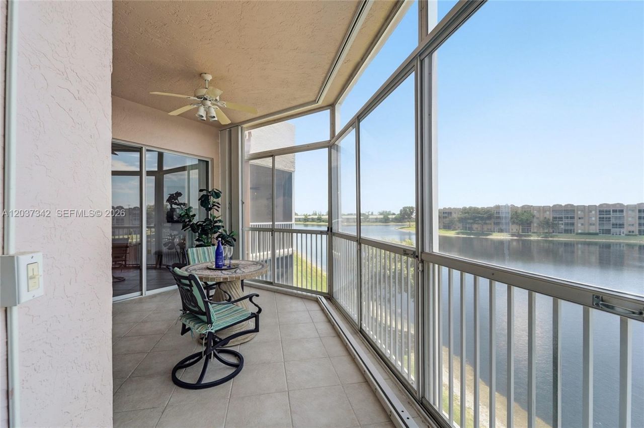 7478 Granville Dr, Unit 406, Tamarac, FL 33321 Photo