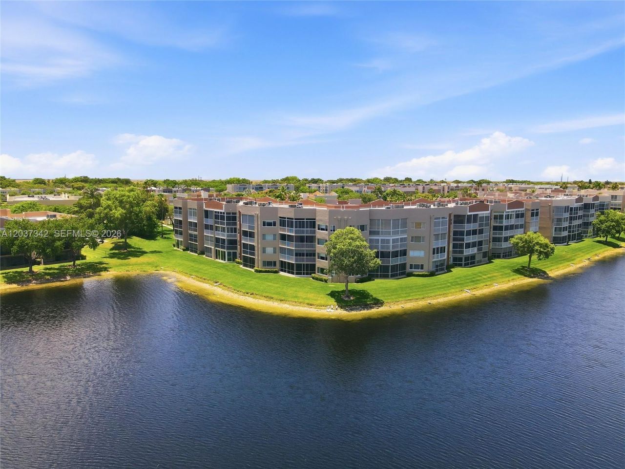 7478 Granville Dr, Unit 406, Tamarac, FL 33321 Photo