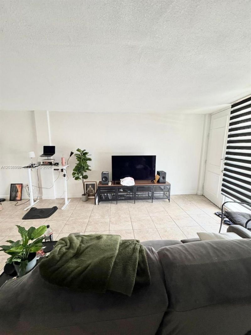 1100 Alton Rd , Unit 5D, Miami Beach, FL 33139 Photo