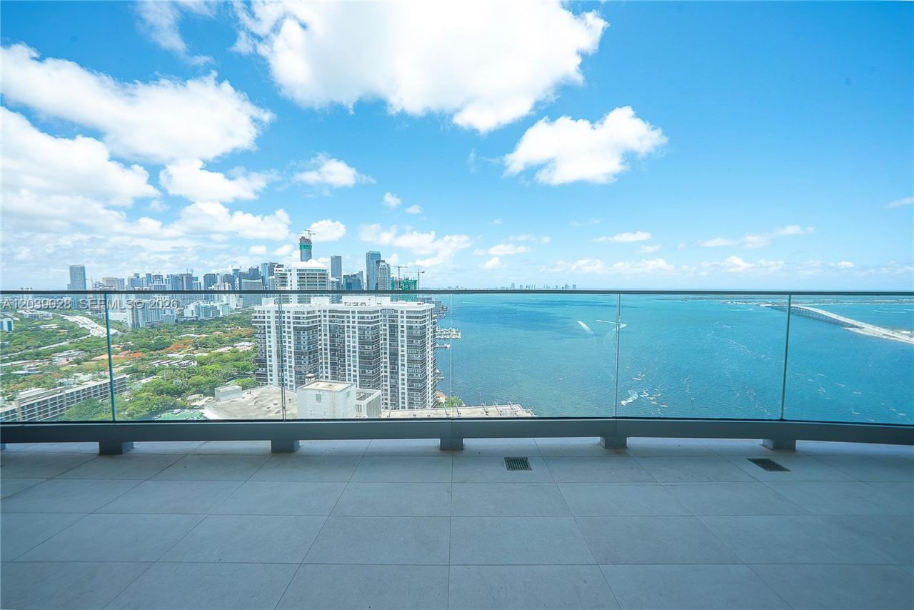 175 SE 25th Rd , Unit 2704, Miami, FL 33129 Photo