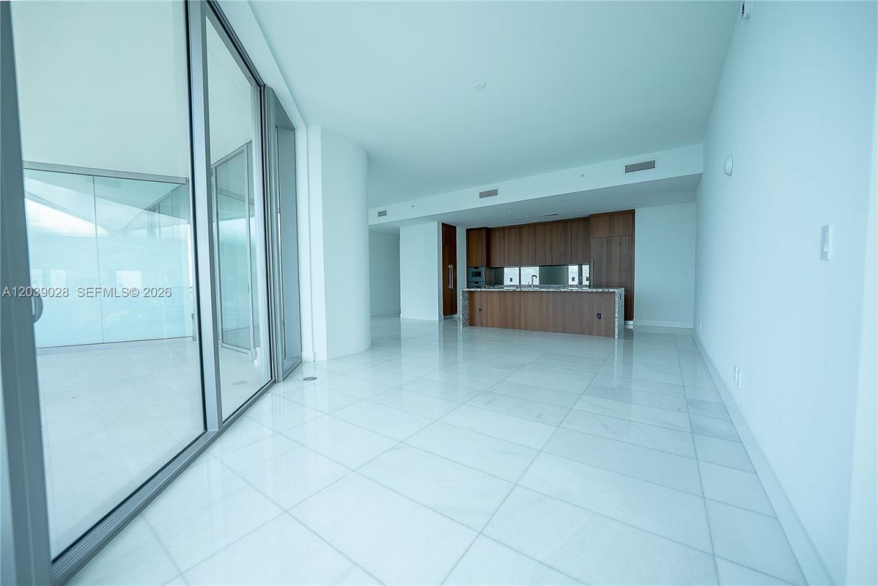 175 SE 25th Rd , Unit 2704, Miami, FL 33129 Photo