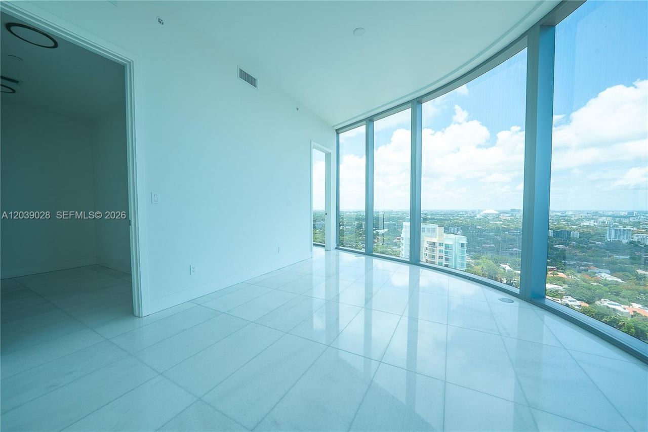 175 SE 25th Rd , Unit 2704, Miami, FL 33129 Photo