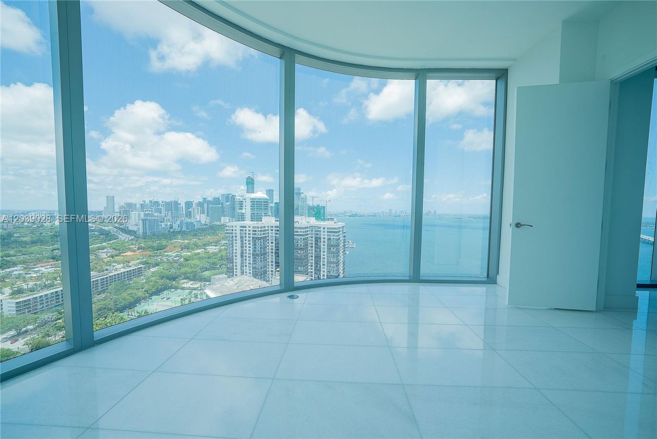 175 SE 25th Rd , Unit 2704, Miami, FL 33129 Photo