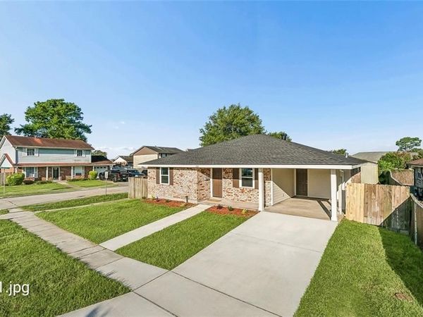 236 WILLOWBROOK Avenue, Gretna, LA 70056