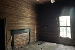 123 N Main Street photo 4