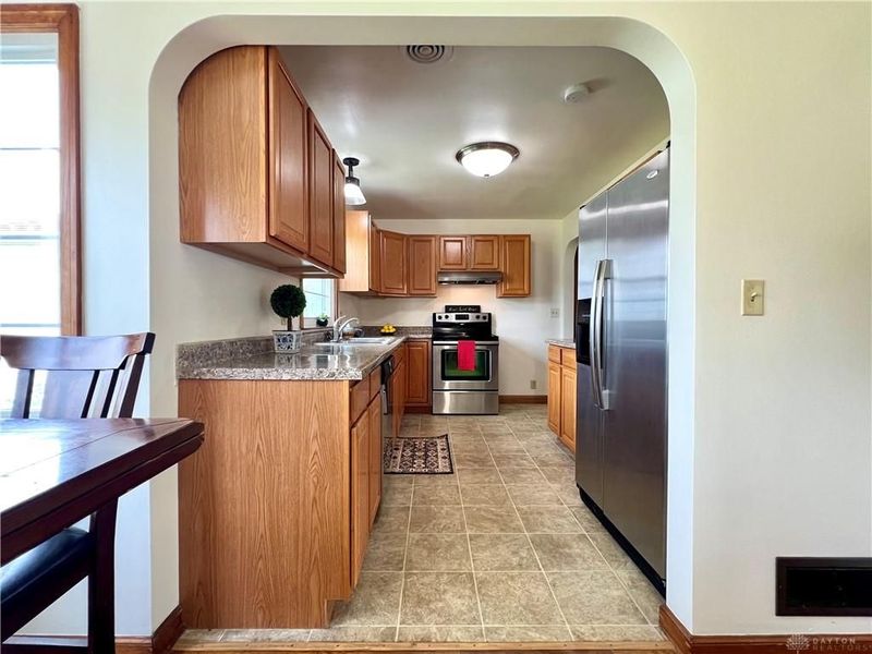 1303 Croydon Road, Troy, OH 45373 Photo 13