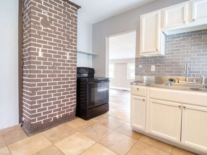 153 Waits Avenue, Cincinnati, OH 45230 Photo 7