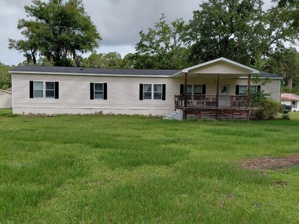 127 Hickory Bluff Drive, Waverly, GA 31565