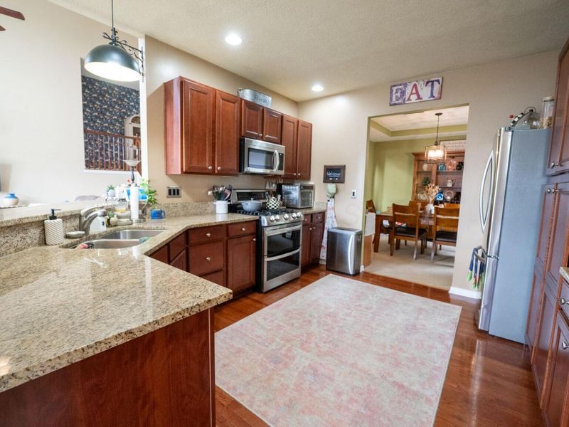 8877 Woodside Street, Canal Winchester, OH 43110 Photo 5