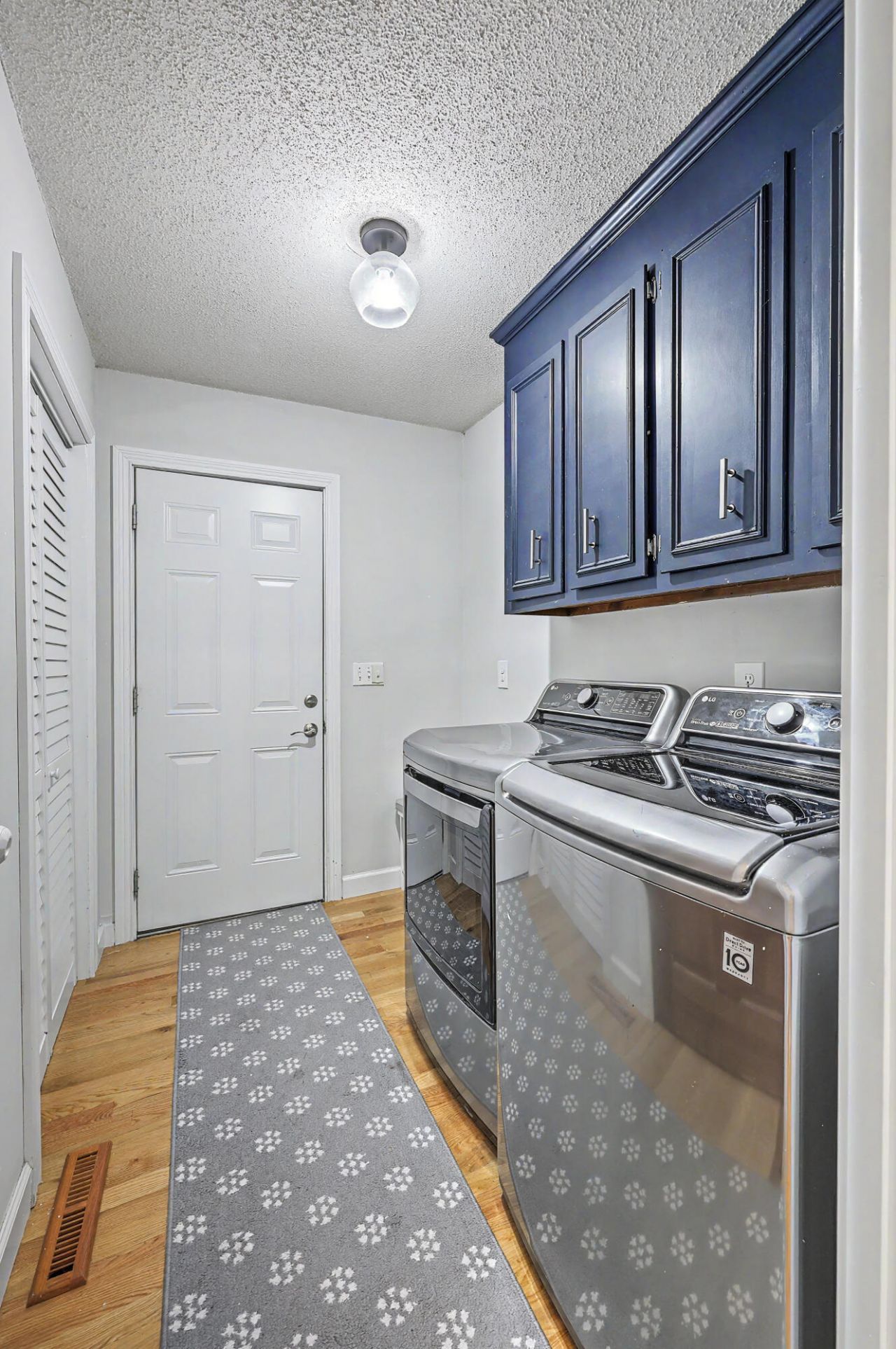 818 Law Lane Photo 21
