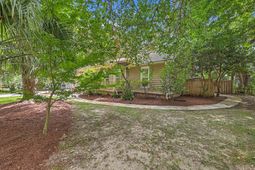 818 Law Lane photo 4