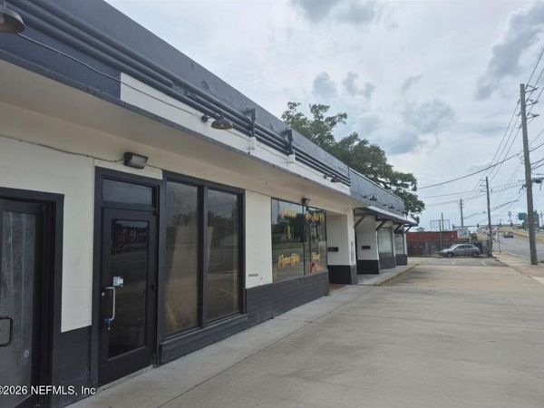 2266 ATLANTIC Boulevard, Jacksonville, FL 32207