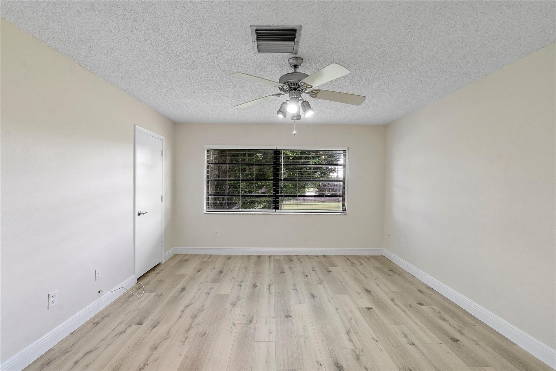 21542 Juego Circle, Unit 27h, Boca Raton, FL 33433 Photo