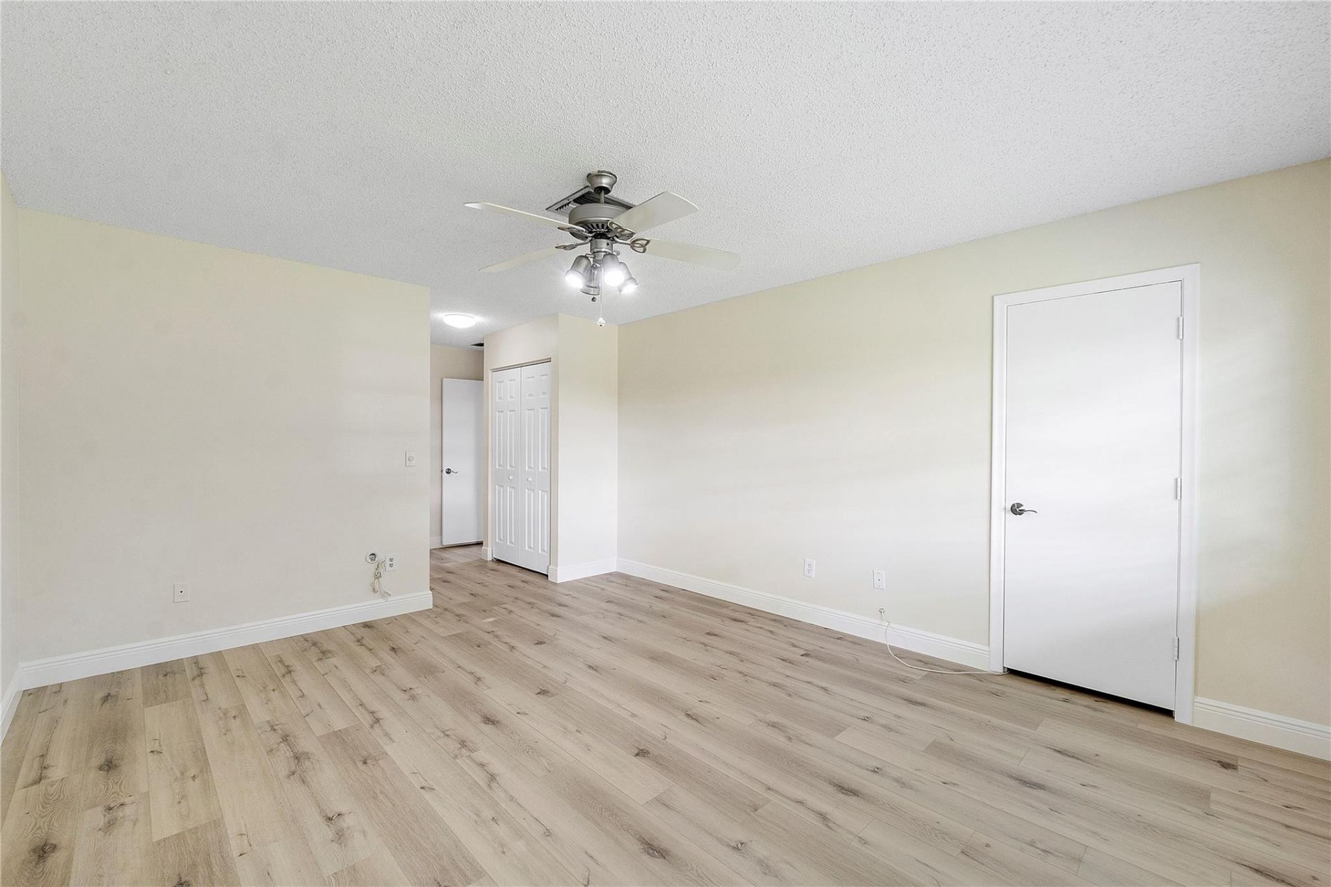 21542 Juego Circle, Unit 27h, Boca Raton, FL 33433 Photo